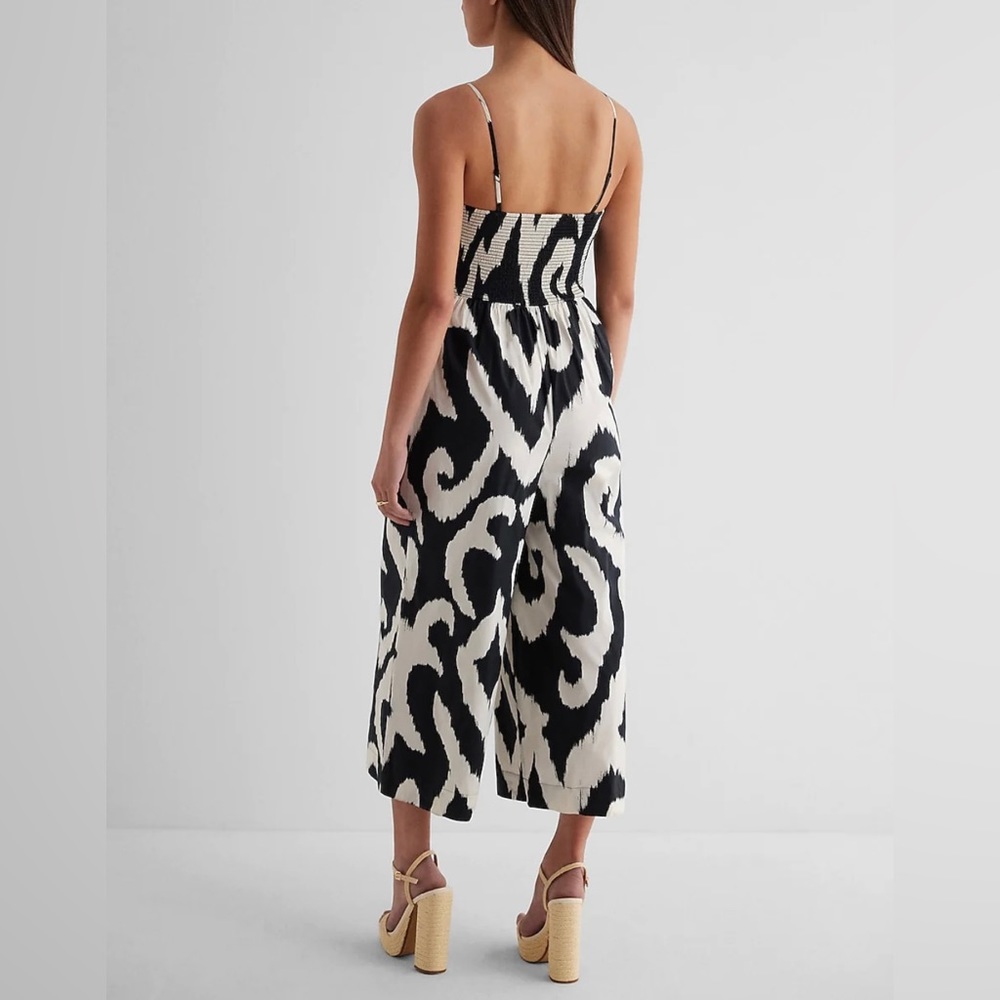 Express Black and White Patterned Jumpsuit - Picture 3 of 9